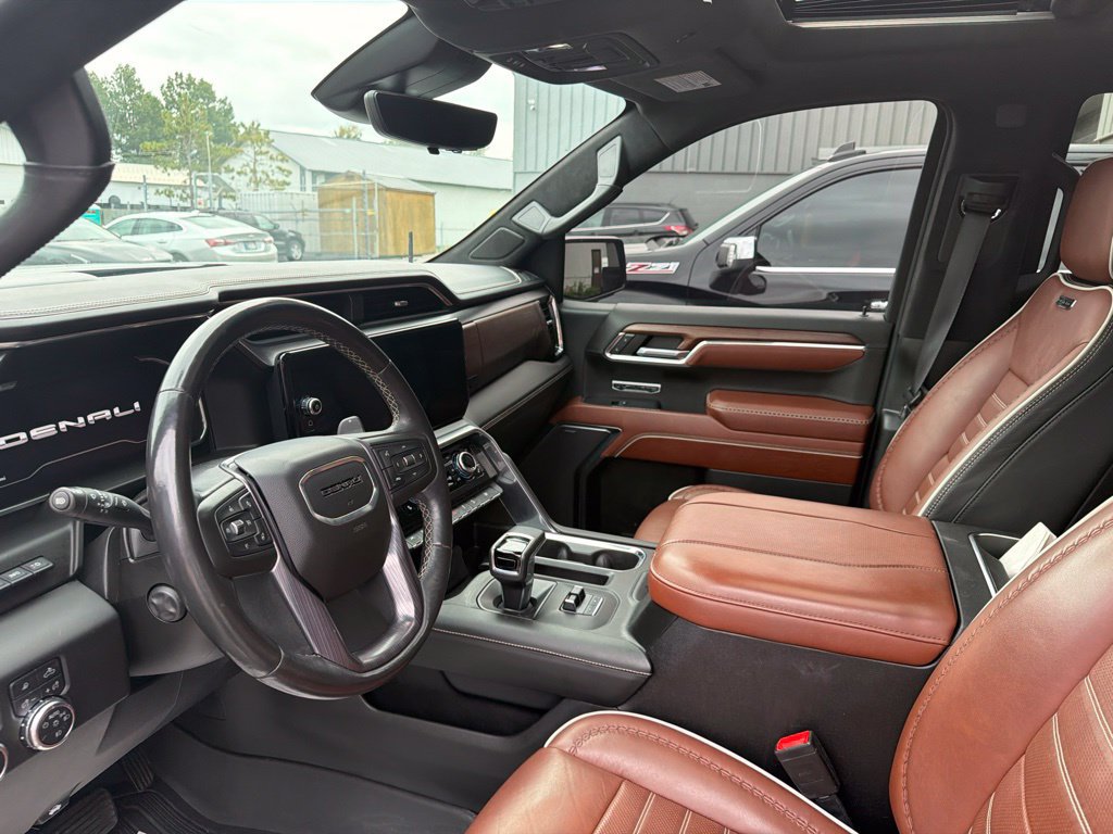 Used 2023 GMC Sierra 1500 Denali Ultimate AWD/4WD image 11
