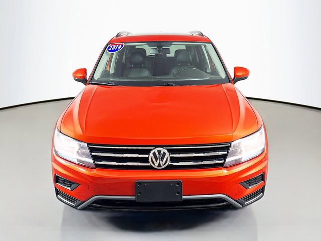 Used 2019 Volkswagen Tiguan SE image 2