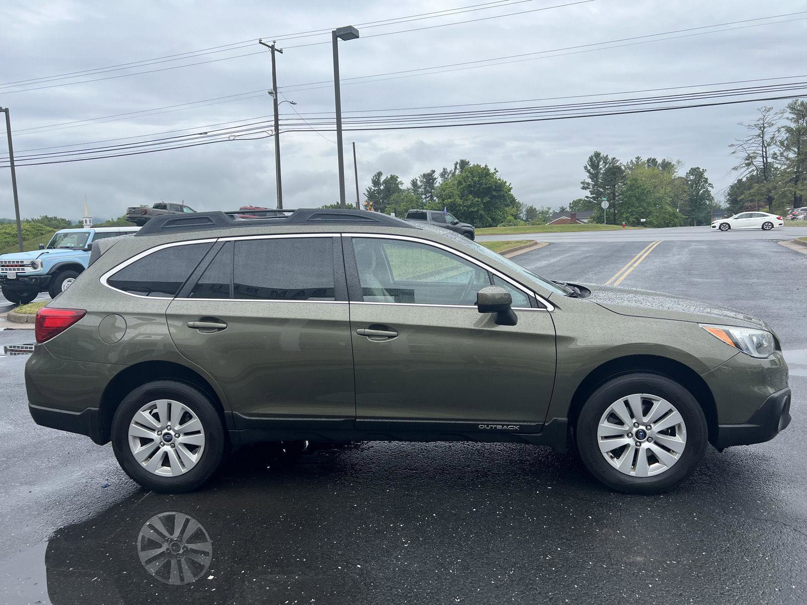 Used 2015 Subaru Outback 2.5i Premium w/ Popular Package #2 AWD/4WD image 5