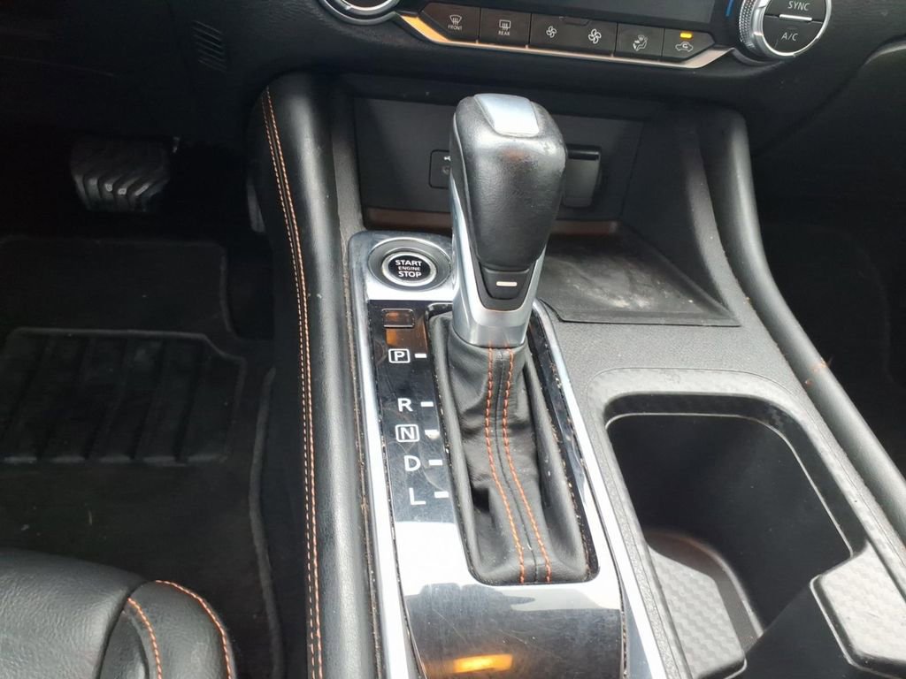 Used 2021 Nissan Sentra SR w/ SR Premium Package FWD image 15