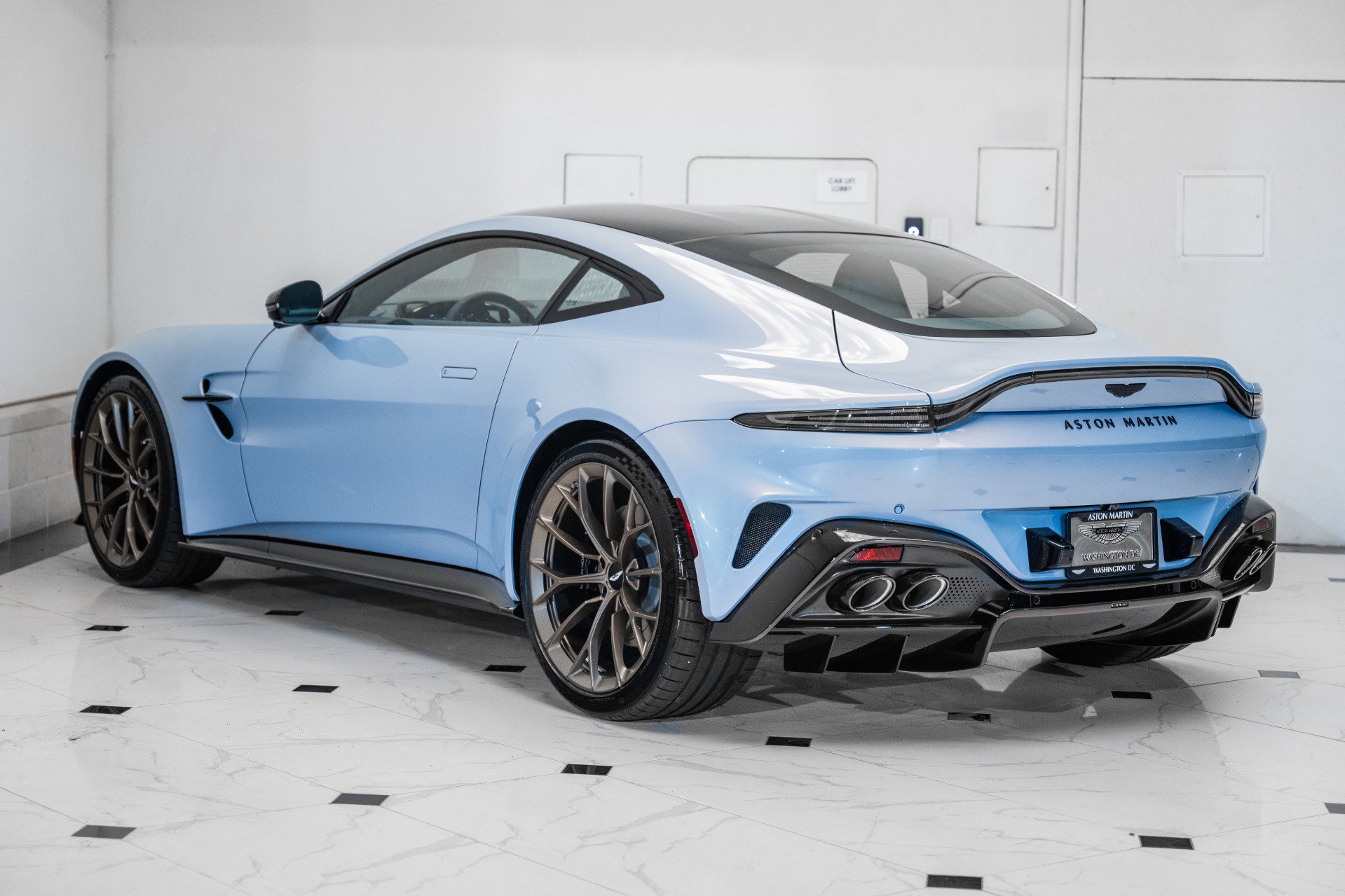 New 2026 Aston Martin V8 Vantage Coupe image 2