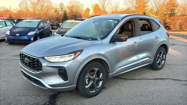 Used 2024 Ford Escape ST-Line image 3
