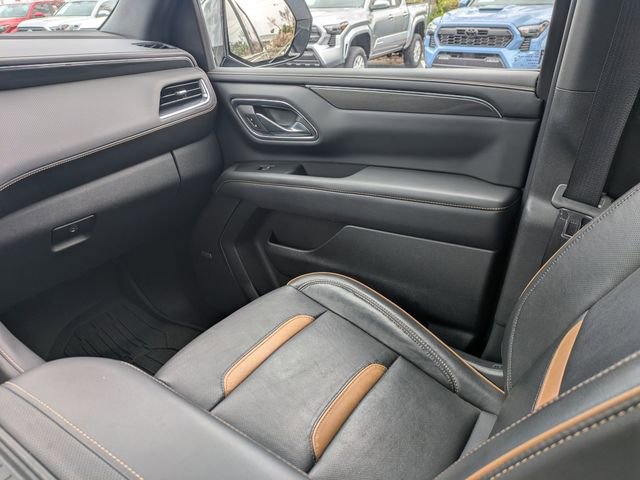 Used 2023 GMC Yukon AT4 w/ Technology Package image 19