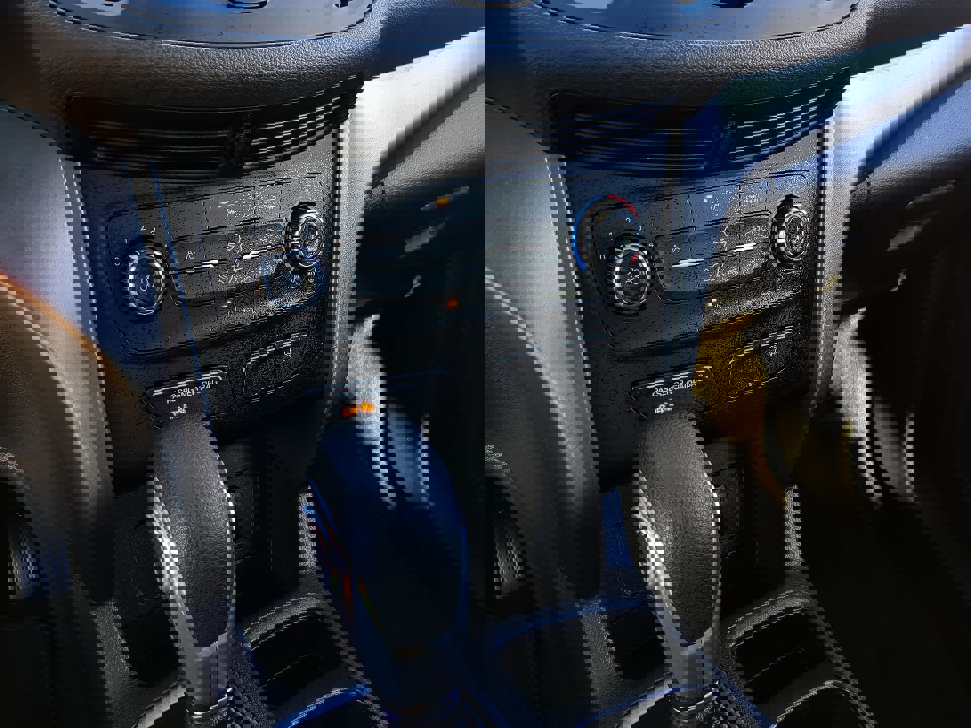 Used 2019 Ford Escape S image 23