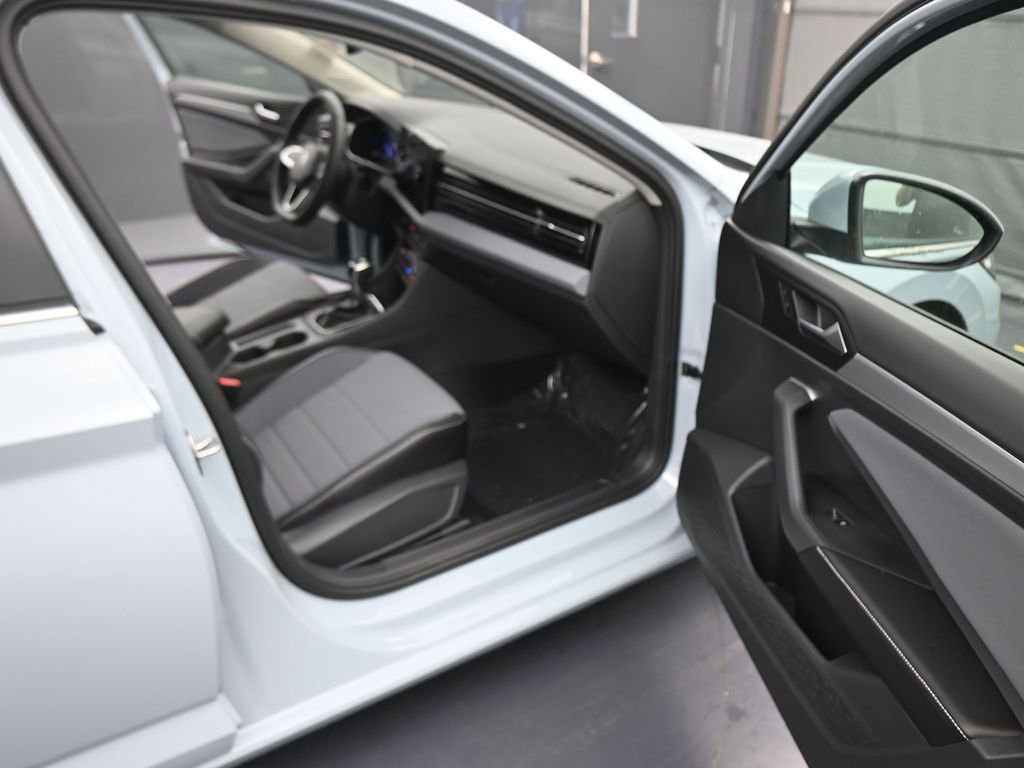 New 2026 Volkswagen Jetta SE image 41