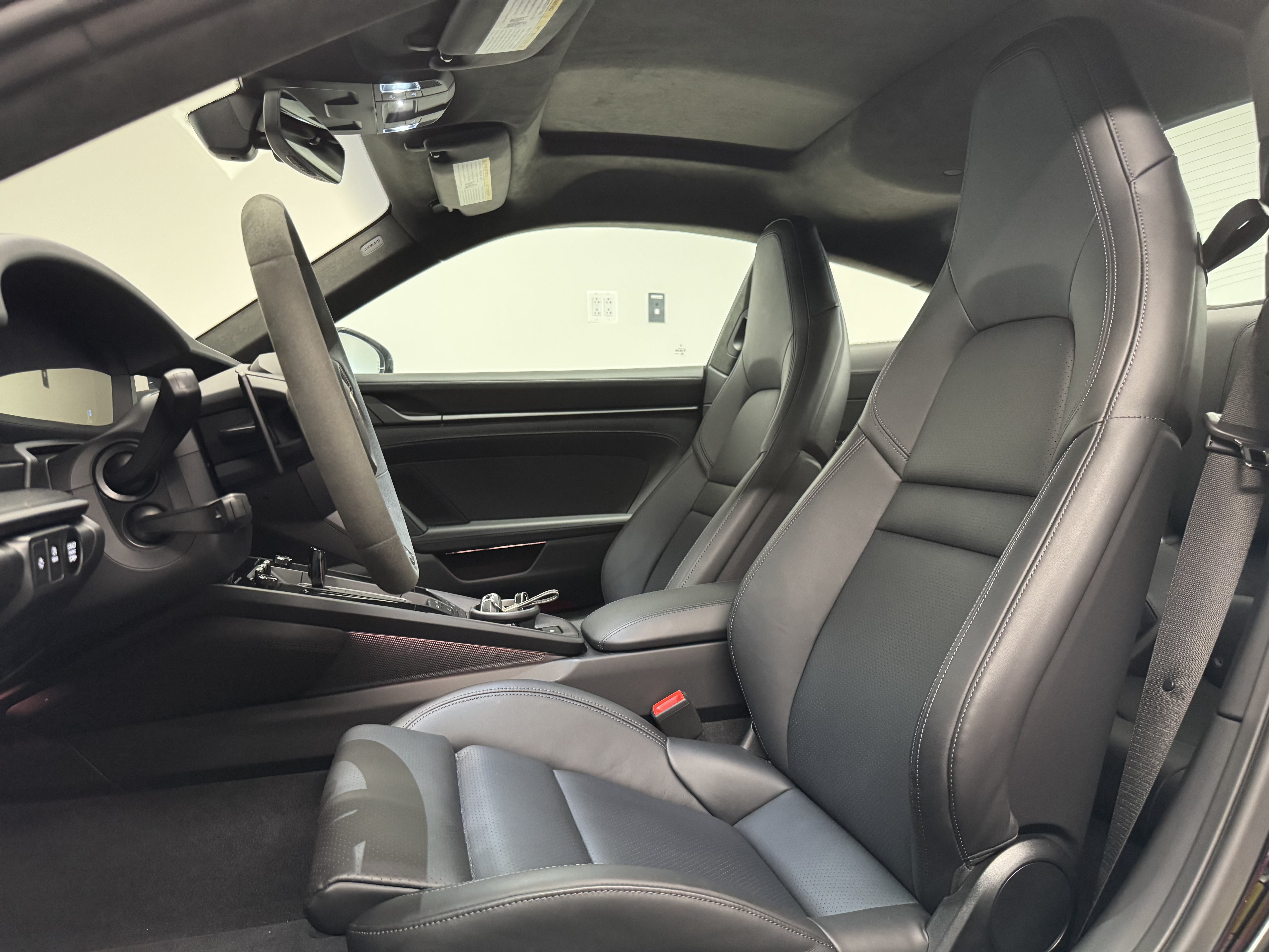 Used 2025 Porsche 911 GTS image 10