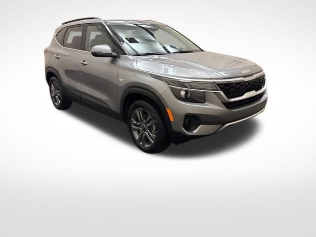 Certified 2023 Kia Seltos S AWD/4WD image 3