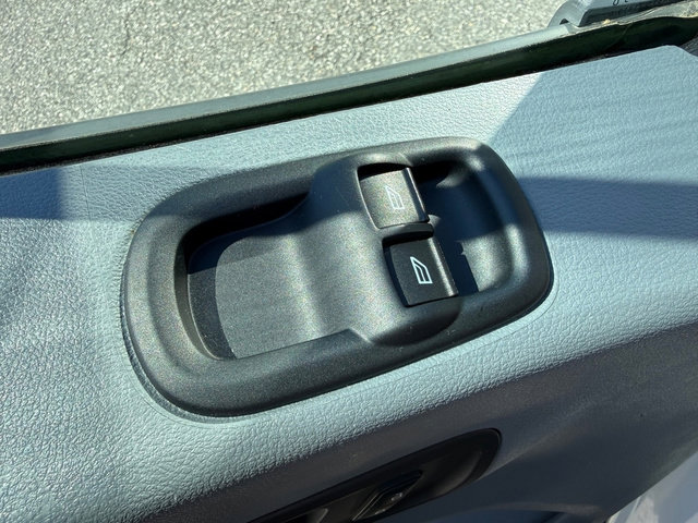 Used 2018 Ford Transit 150 XLT image 14