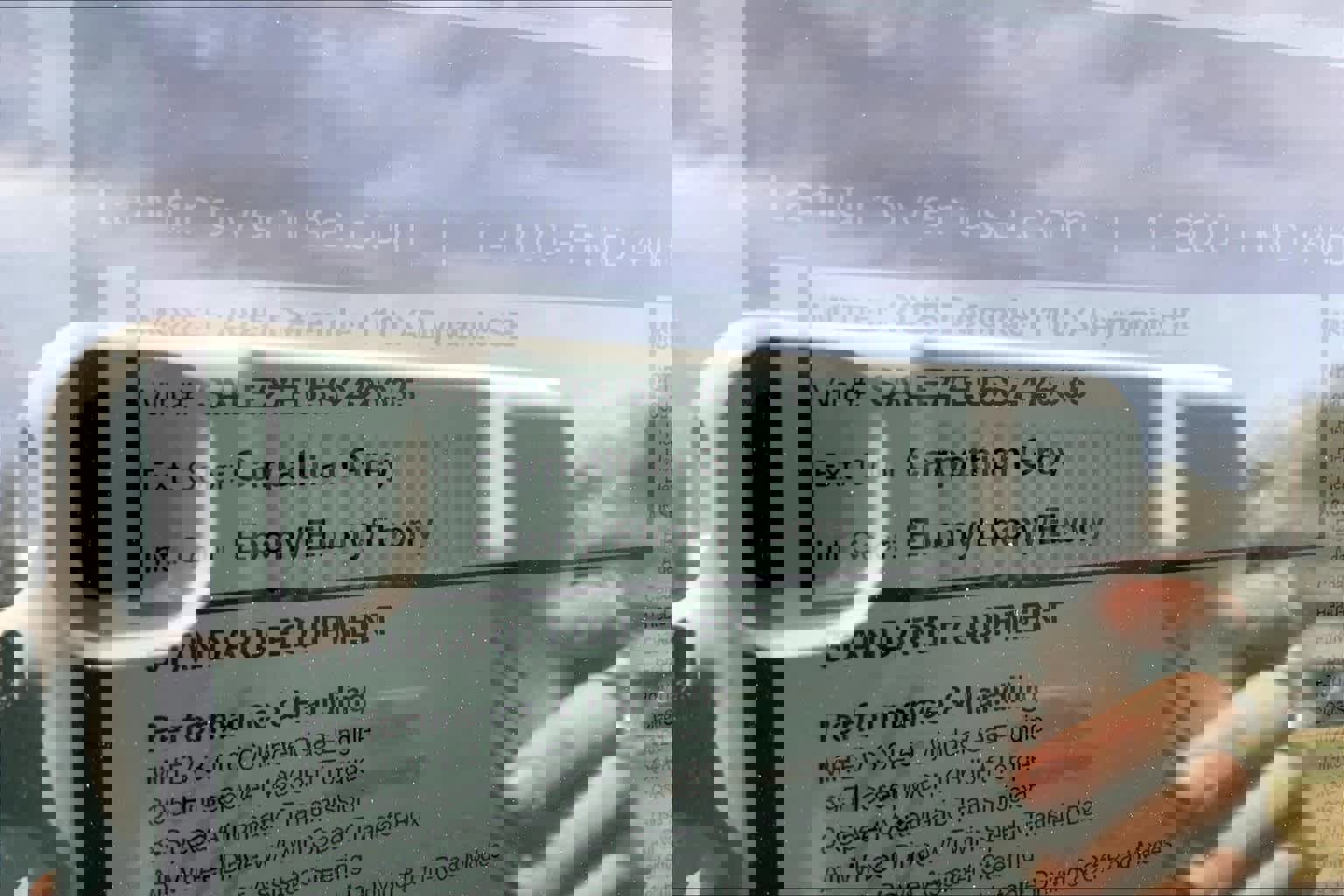 Used 2025 Land Rover Defender 110 X-Dynamic SE image 6