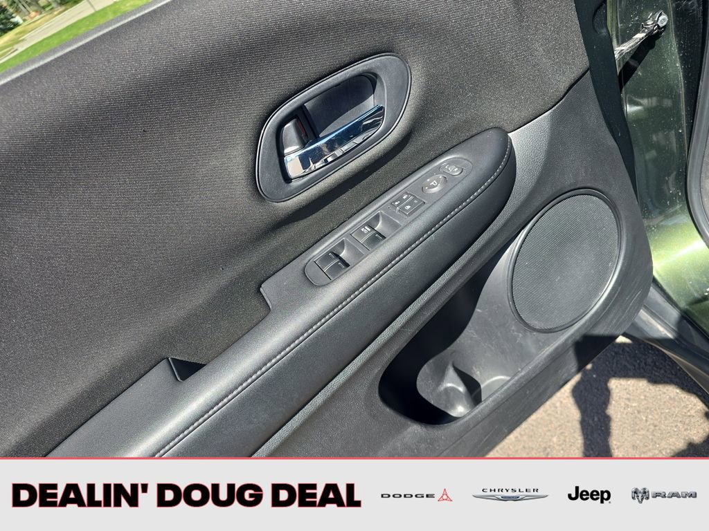 Used 2018 Honda HR-V LX image 11