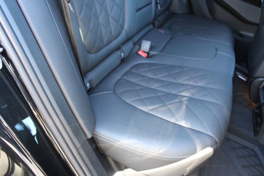 Used 2024 BMW X5 xDrive40i w/ Premium Package image 27