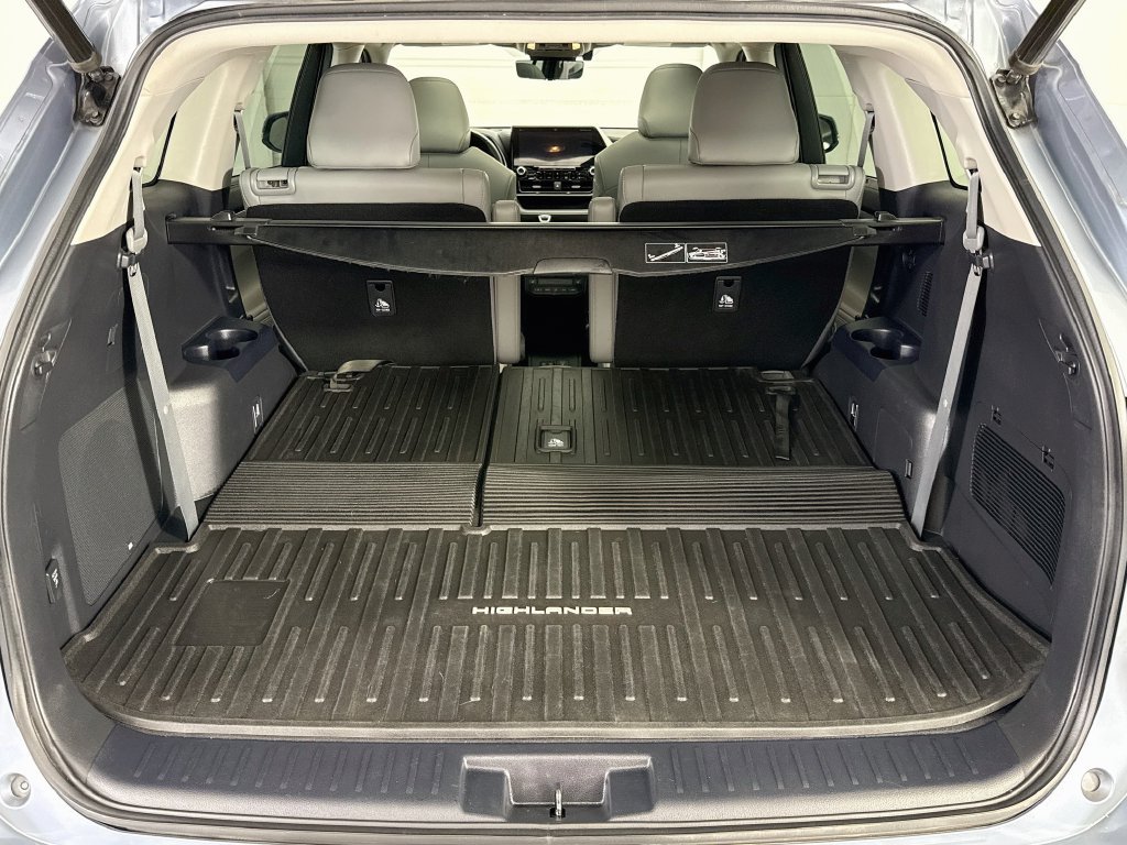 Used 2020 Toyota Highlander Platinum AWD/4WD image 27