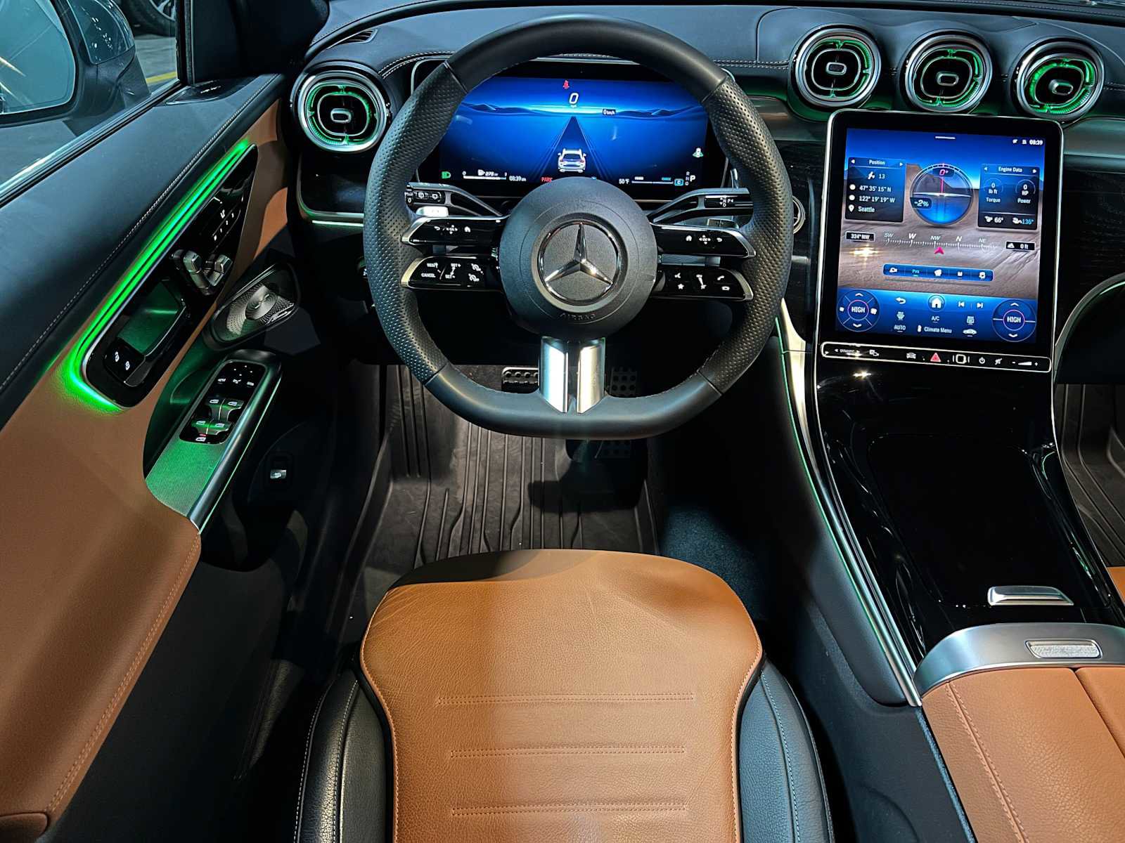 Certified 2025 Mercedes-Benz GLC 300 4MATIC image 40