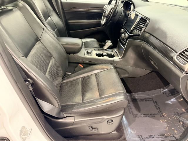 Used 2019 Jeep Grand Cherokee Limited w/ Luxury Group II image 30