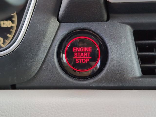 Used 2024 Honda Pilot Touring image 21