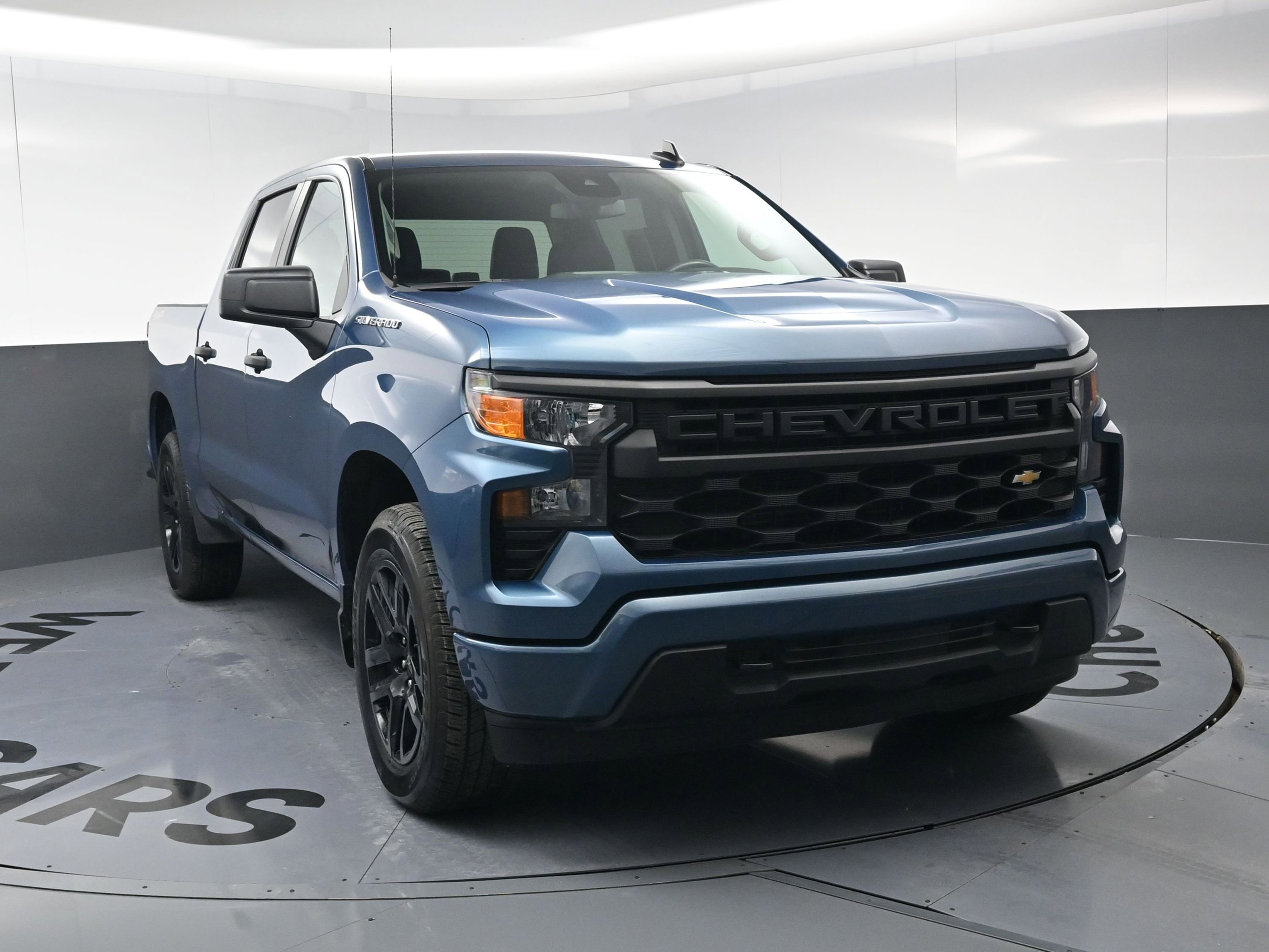 Certified 2024 Chevrolet Silverado 1500 Custom image 3