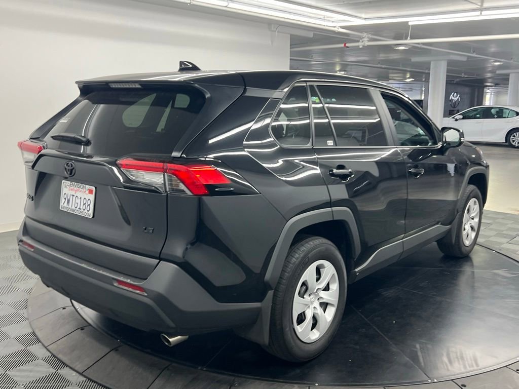 Certified 2025 Toyota RAV4 LE FWD image 5