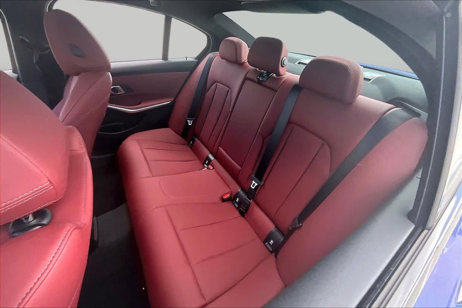 Used 2026 BMW 330i Sedan w/ M Sport Package RWD image 19