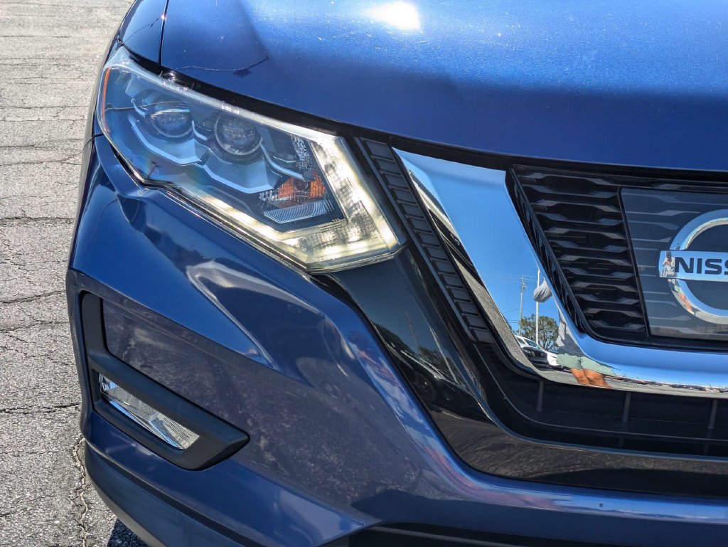 Used 2017 Nissan Rogue SL w/ SL Premium Package FWD image 10