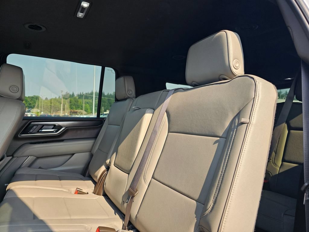 Used 2025 GMC Yukon XL Elevation AWD/4WD image 19