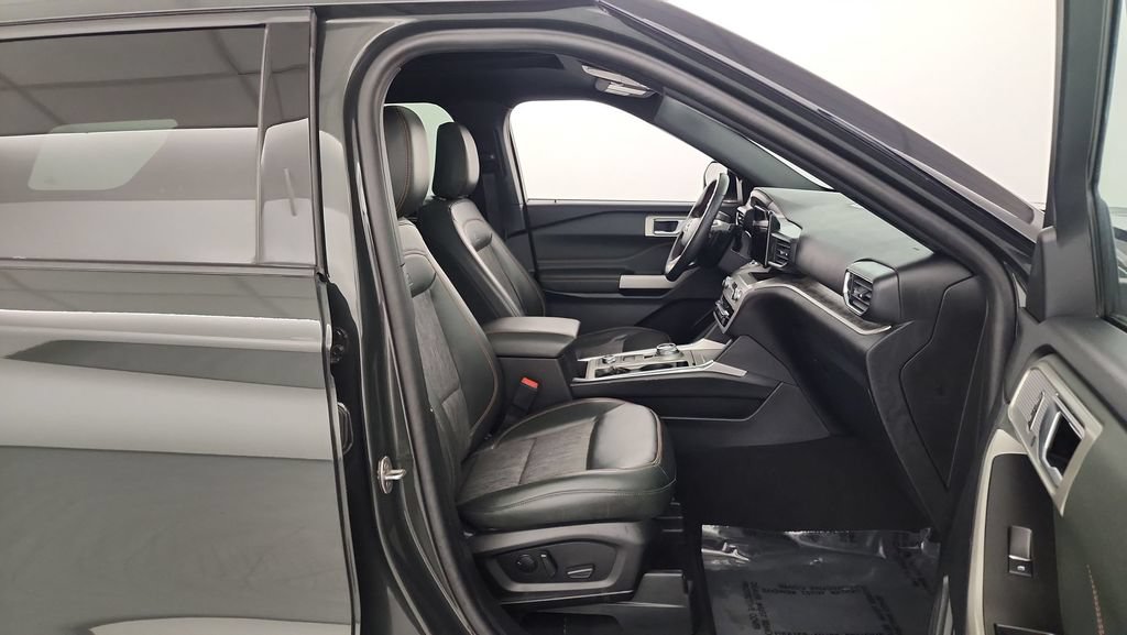 Used 2023 Ford Explorer Timberline w/ Timberline Technology Package AWD/4WD image 31