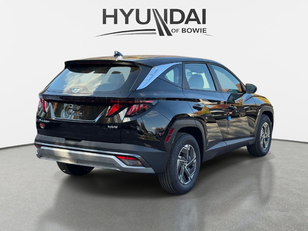 New 2026 Hyundai Tucson Blue SE FWD image 2