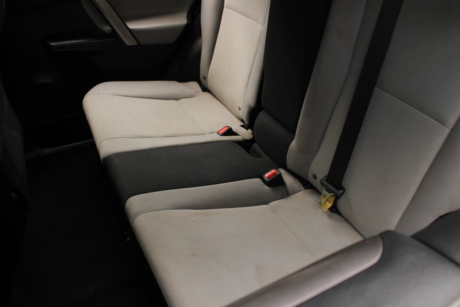 Used 2017 Toyota RAV4 XLE w/ All Weather Liner Package AWD/4WD image 19