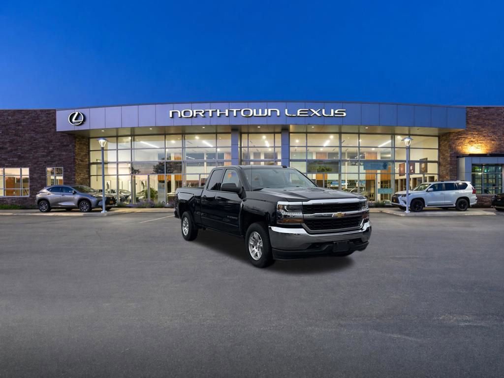 Used 2019 Chevrolet Silverado 1500 LT AWD/4WD image 3