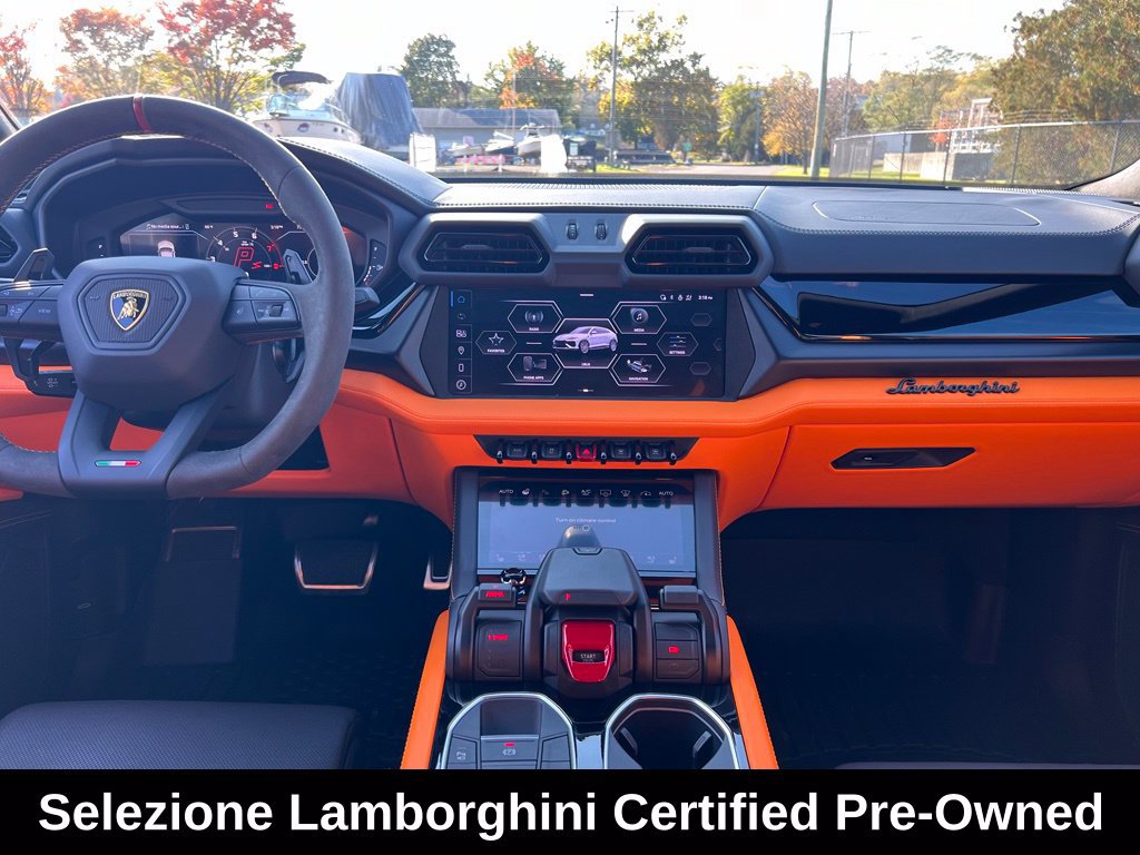 Used 2025 Lamborghini Urus SE AWD/4WD image 51