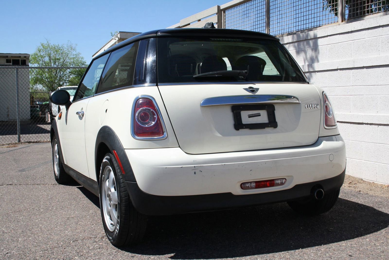 Used 2011 MINI Cooper Hardtop image 19