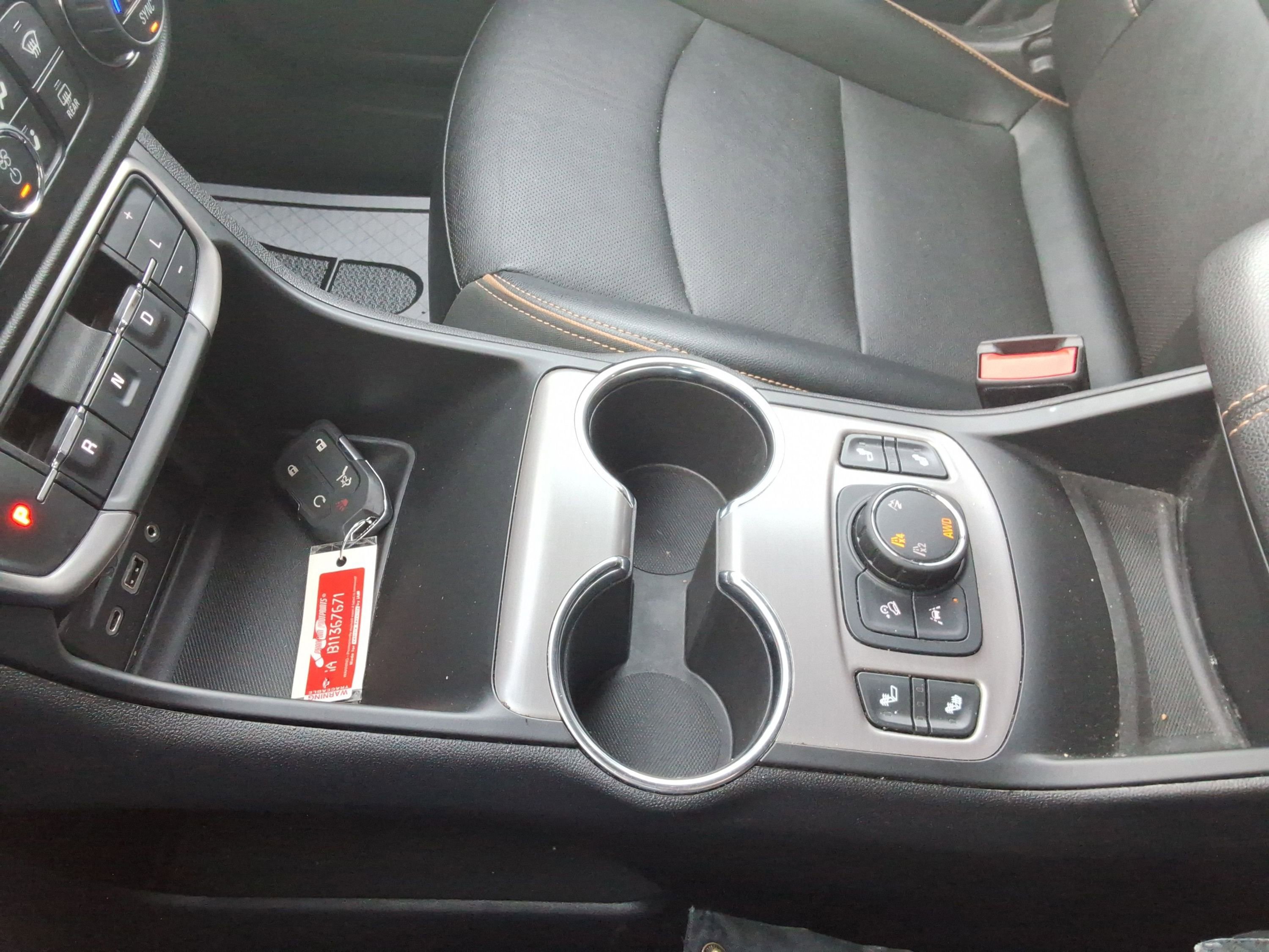 Used 2023 GMC Terrain AT4 image 17