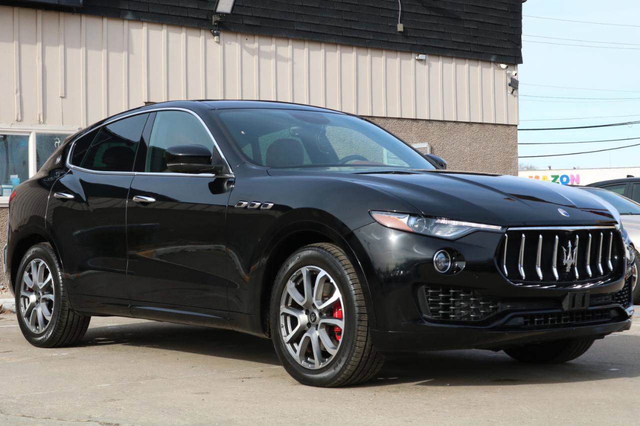 Used 2020 Maserati Levante image 7