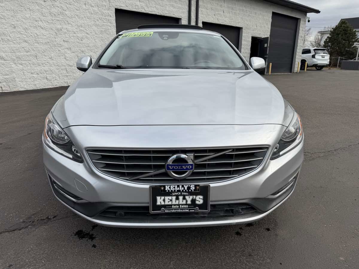 Used 2017 Volvo S60 T5 Inscription image 7