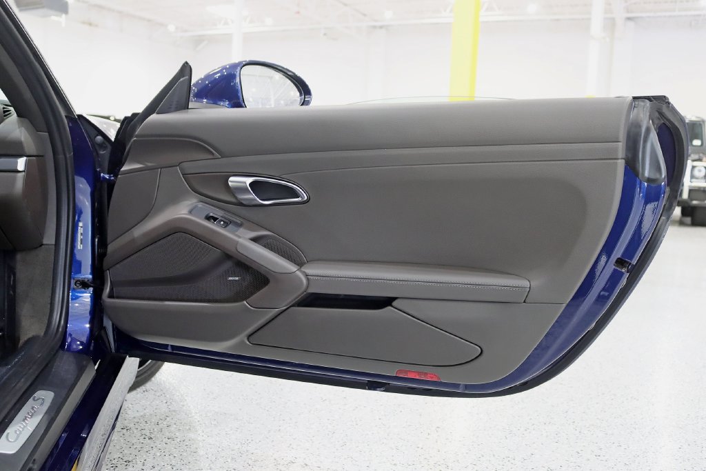 Used 2022 Porsche 718 Cayman S RWD image 31