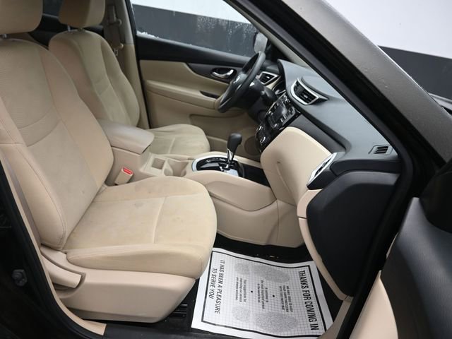 Used 2016 Nissan Rogue SV image 8