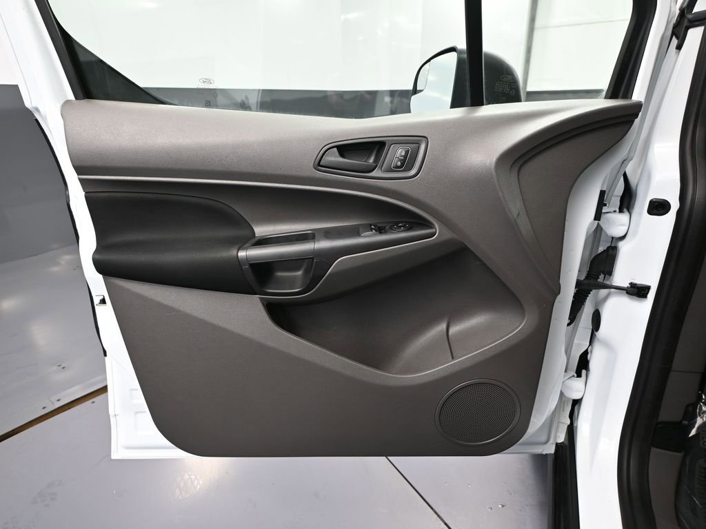 Used 2020 Ford Transit Connect XL image 18