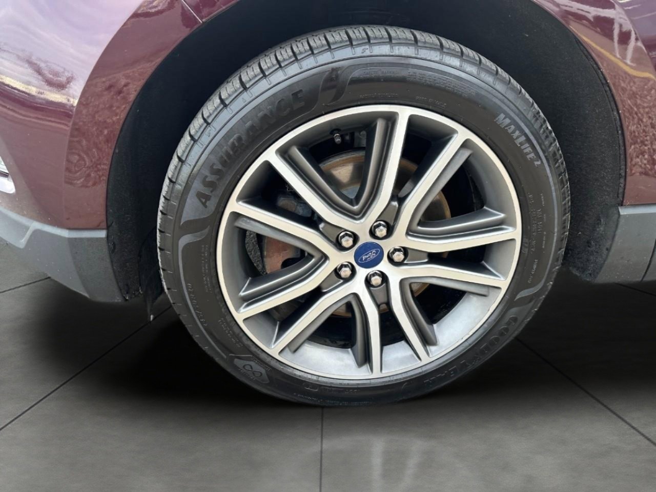 Used 2022 Ford Edge Titanium AWD/4WD image 24