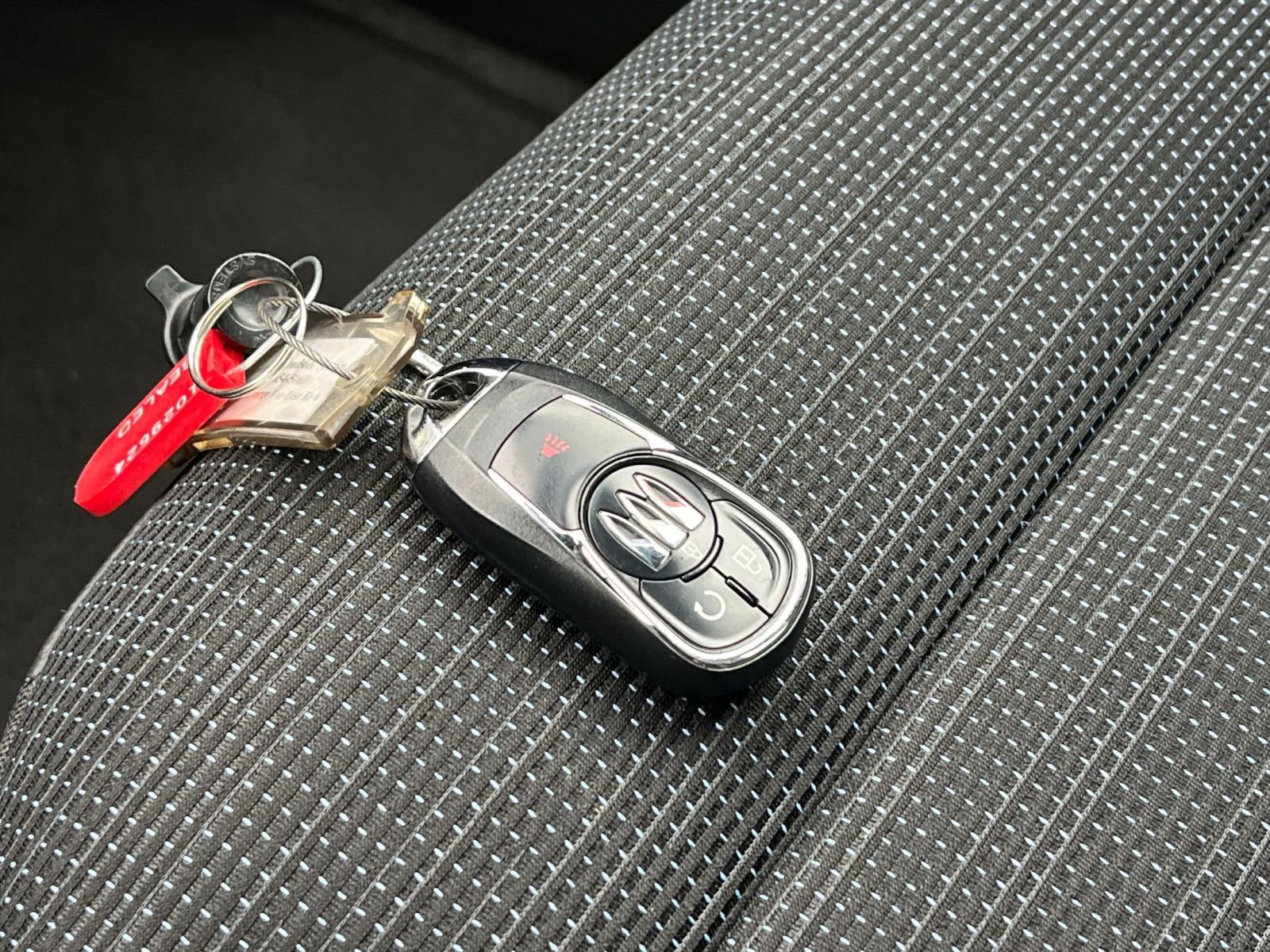 Used 2025 Buick Envista Preferred image 21