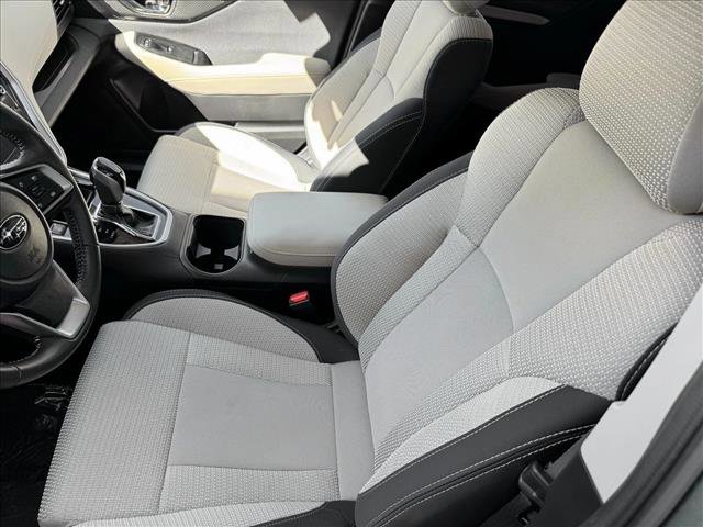 Used 2025 Subaru Outback Premium w/ Popular Package #1A image 10