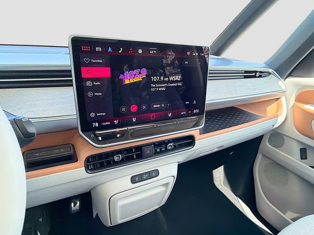 Used 2025 Volkswagen ID. Buzz Pro S Plus image 28