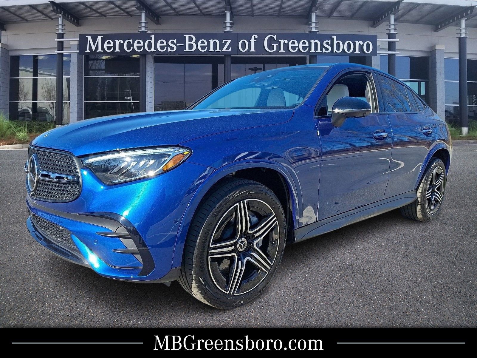 Certified 2025 Mercedes-Benz GLC 300 4MATIC image 1