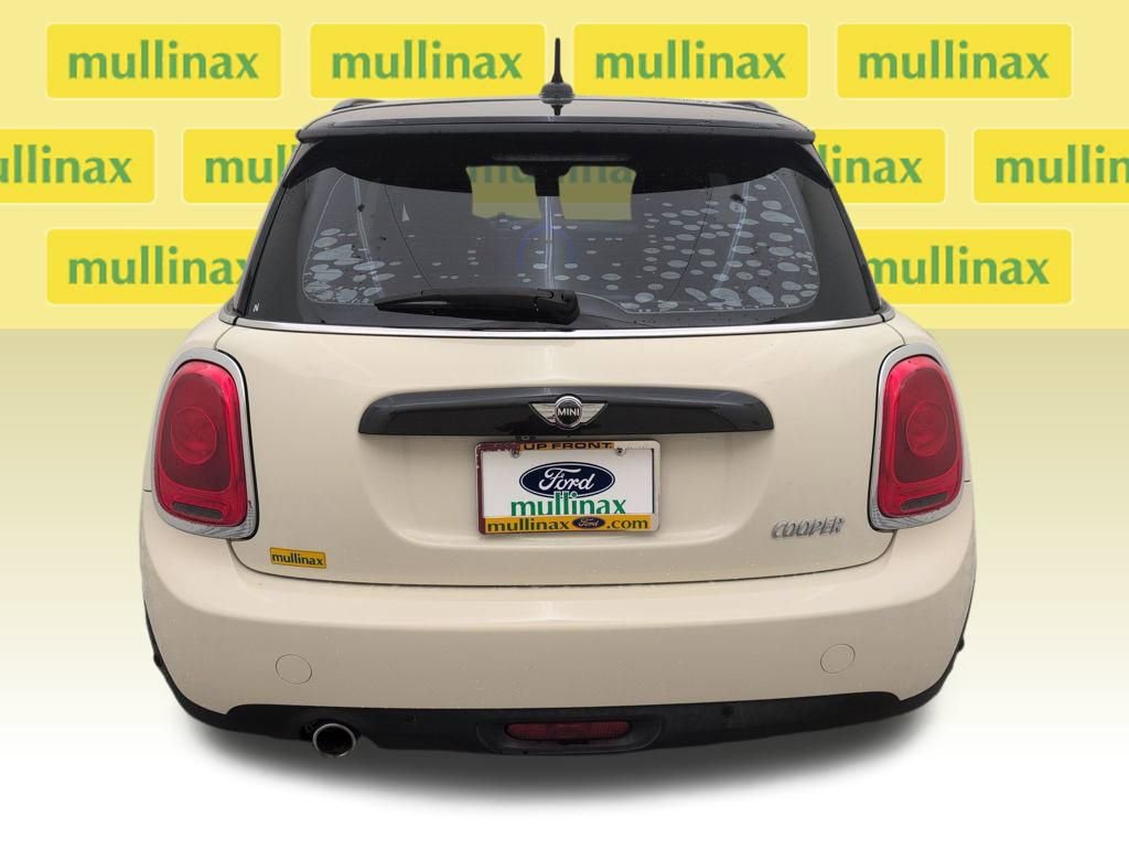 Used 2018 MINI Cooper 2-Door Hardtop image 31