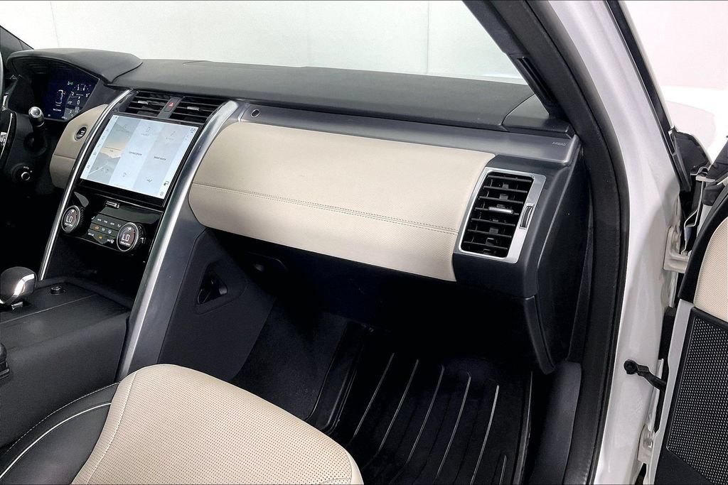 Used 2022 Land Rover Discovery S R-Dynamic AWD/4WD image 19