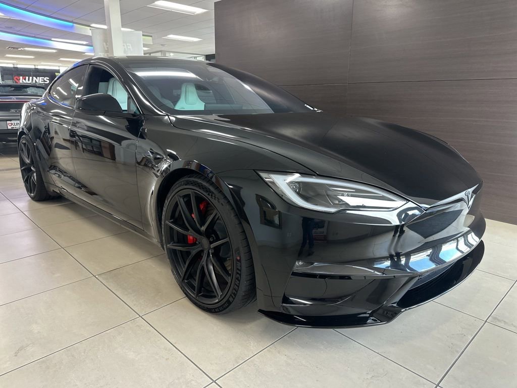 Used 2026 Tesla Model S Plaid AWD/4WD image 2