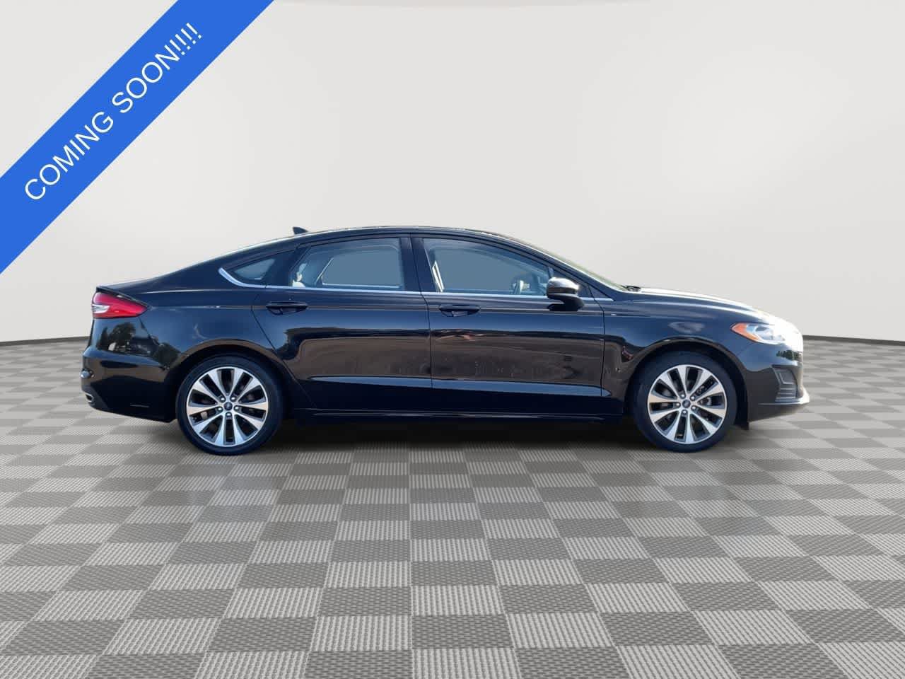 Used 2019 Ford Fusion SE AWD/4WD image 9