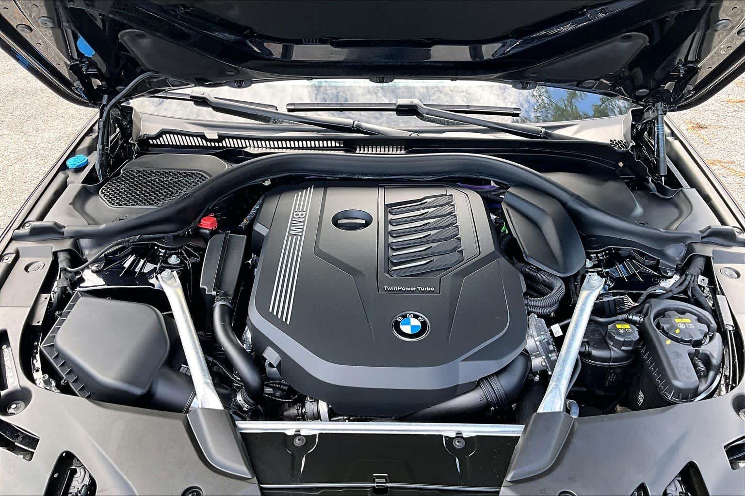 Used 2023 BMW 540i xDrive w/ Executive Package AWD/4WD image 32
