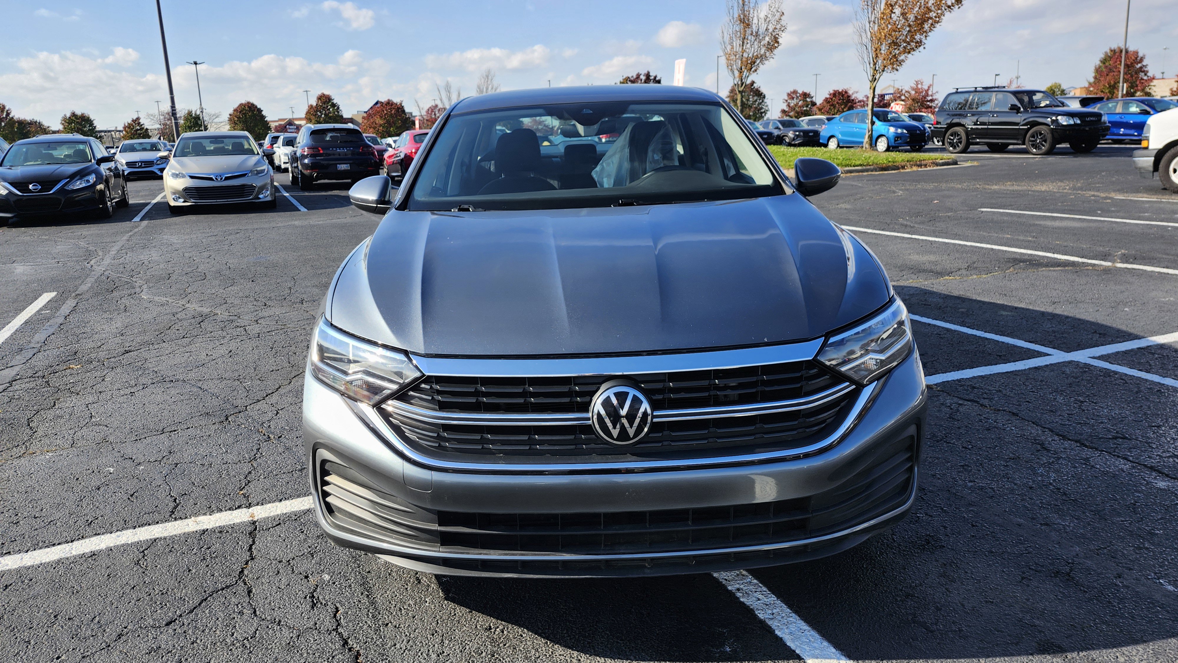 Used 2024 Volkswagen Jetta S image 3