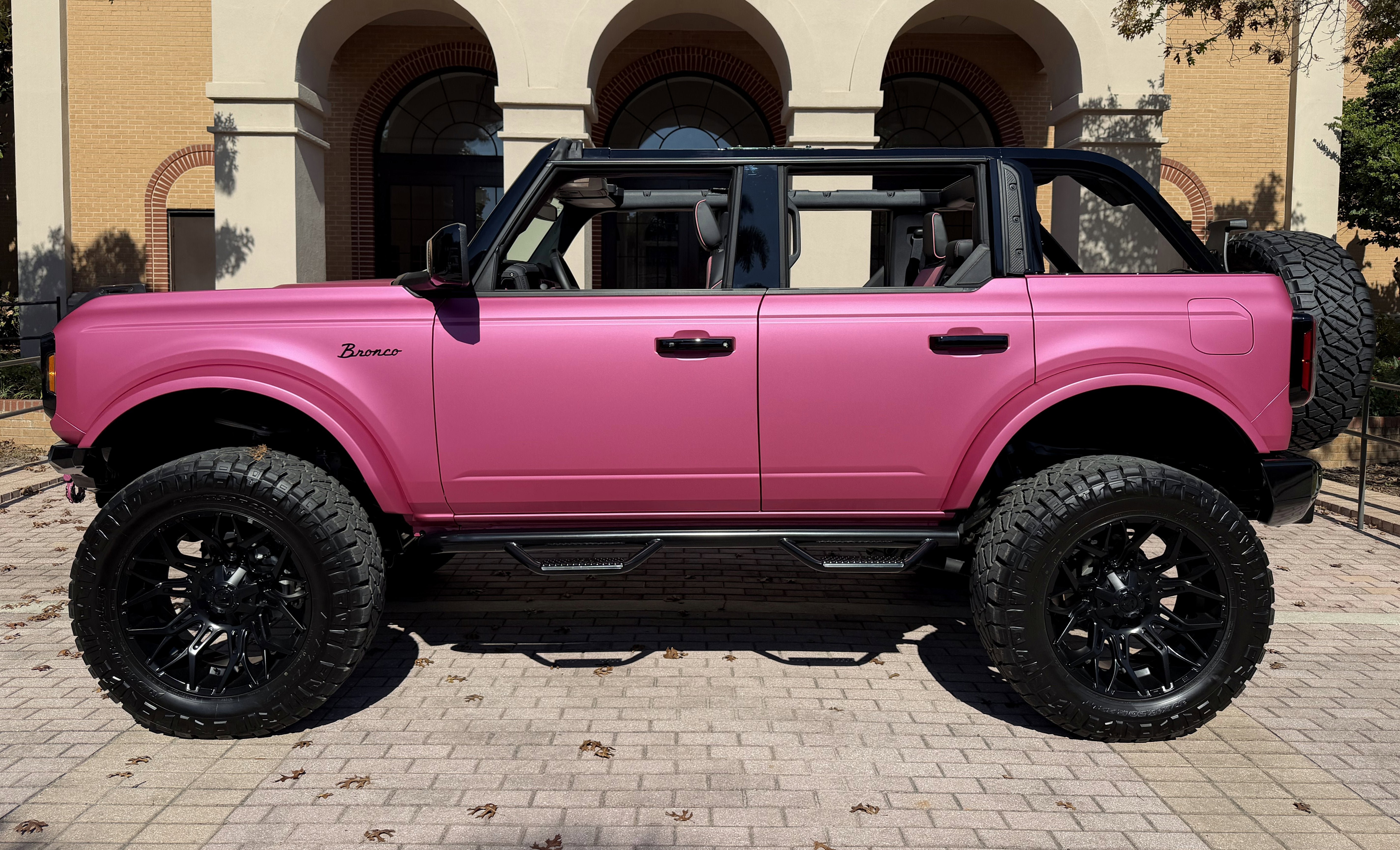 Used 2025 Ford Bronco Outer Banks AWD/4WD image 14