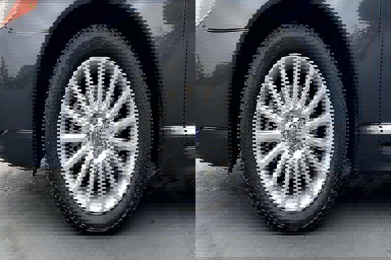 Used 2012 Volvo S80 3.2 image 12