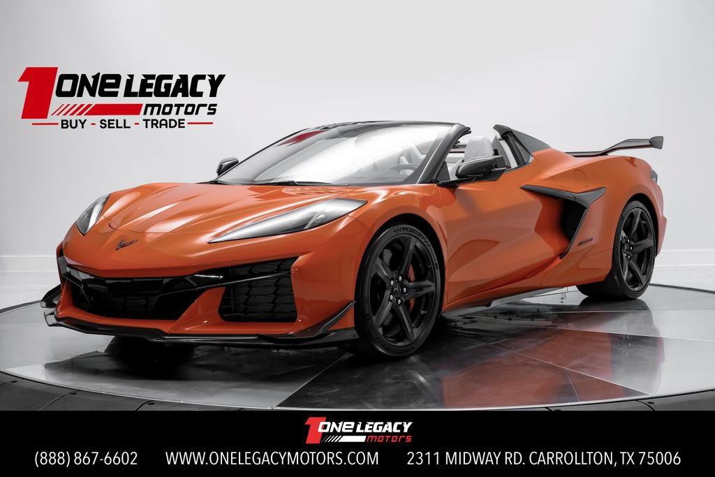 Used 2023 Chevrolet Corvette Z06 w/ Z07 Performance Package RWD image 1
